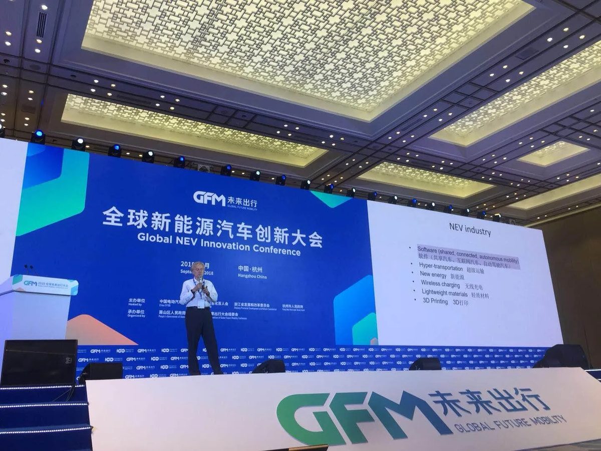 皮埃罗·斯加鲁菲畅谈美国新能源