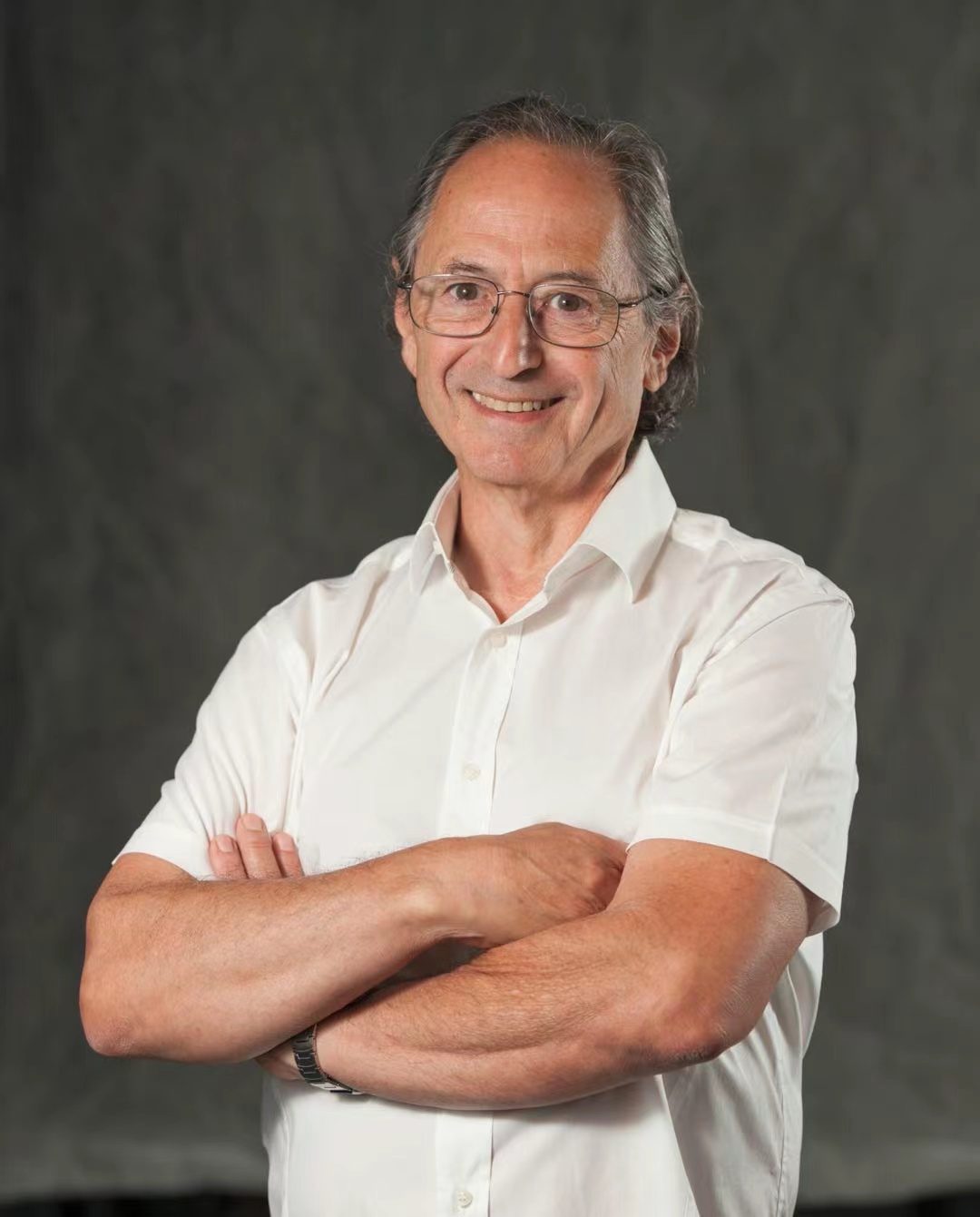 迈克尔·莱维特