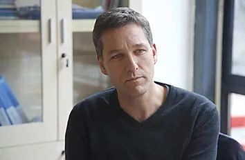 尼克莱•彼得森