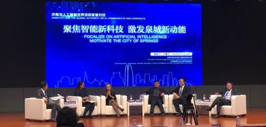 AI女王卡塞尔造访济南，惊叹智能卡车中国水准